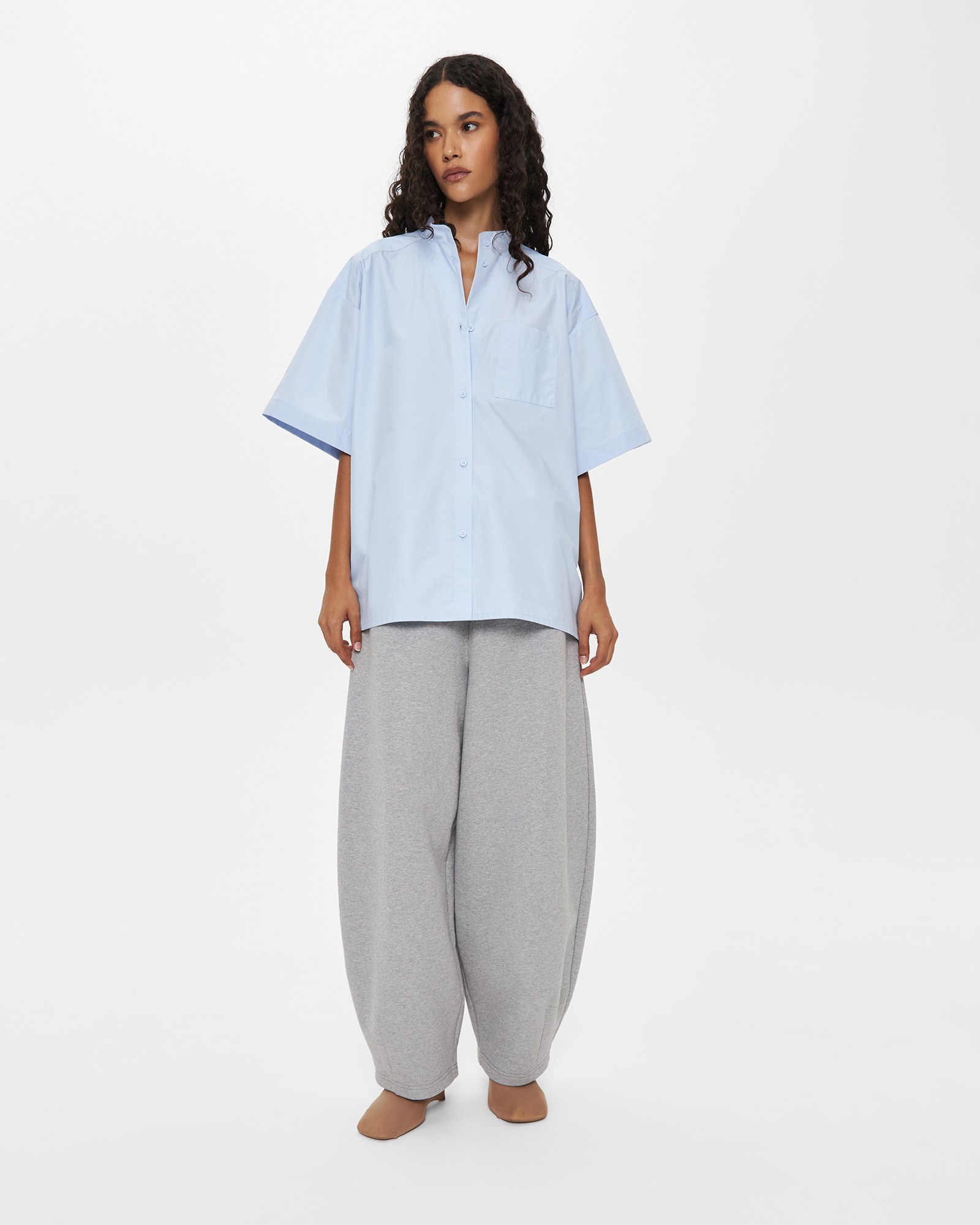 Рубашка с коротким рукавом в голубом цвете - фото 2