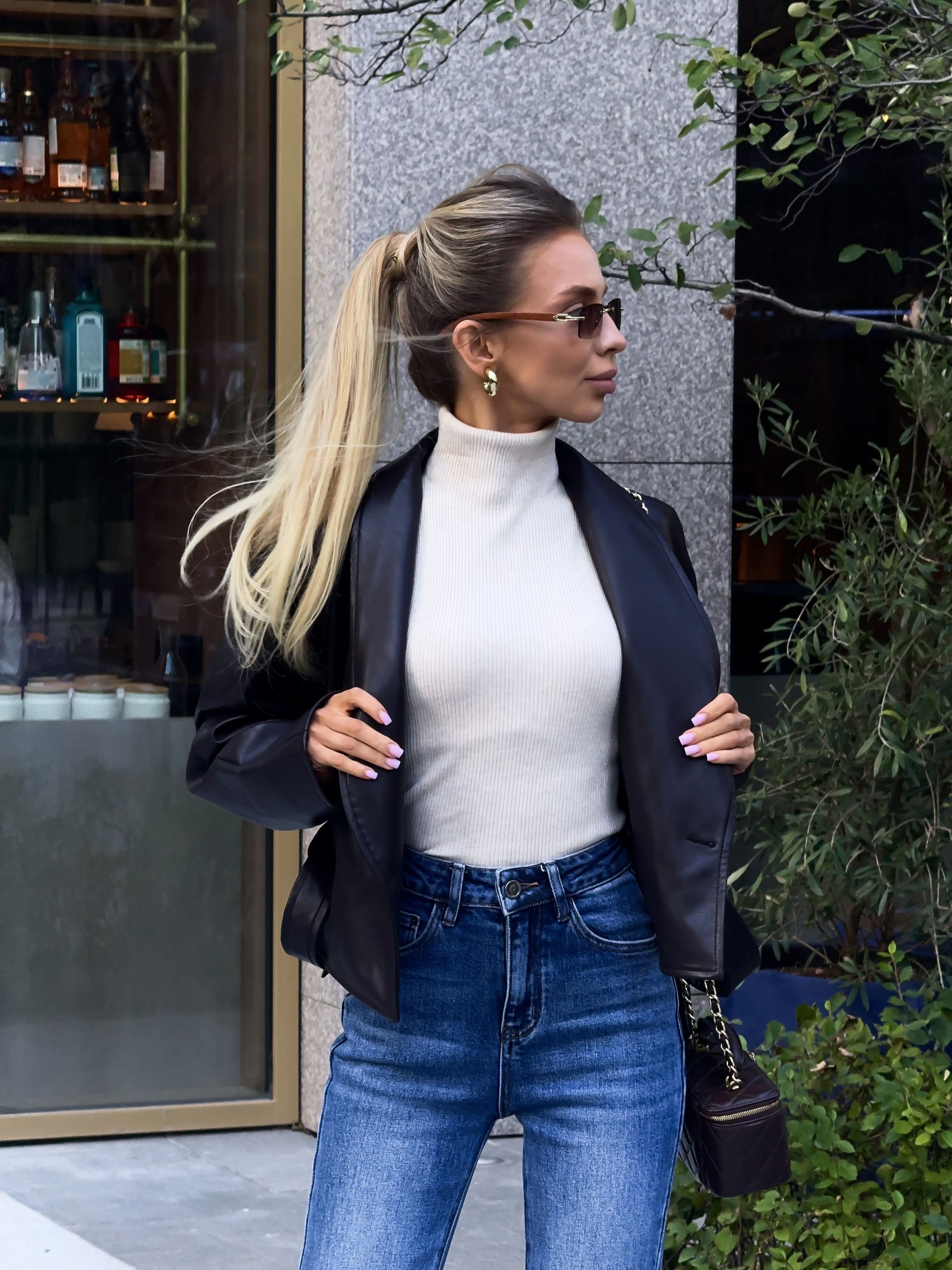 Топ с высоким воротником - Indress