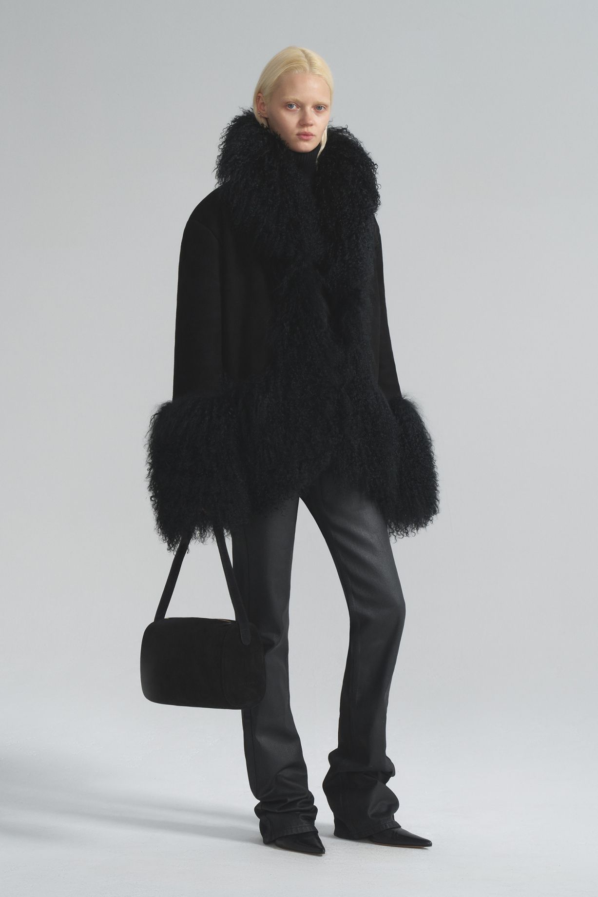 Shearling coat with Llama fur - фото 2