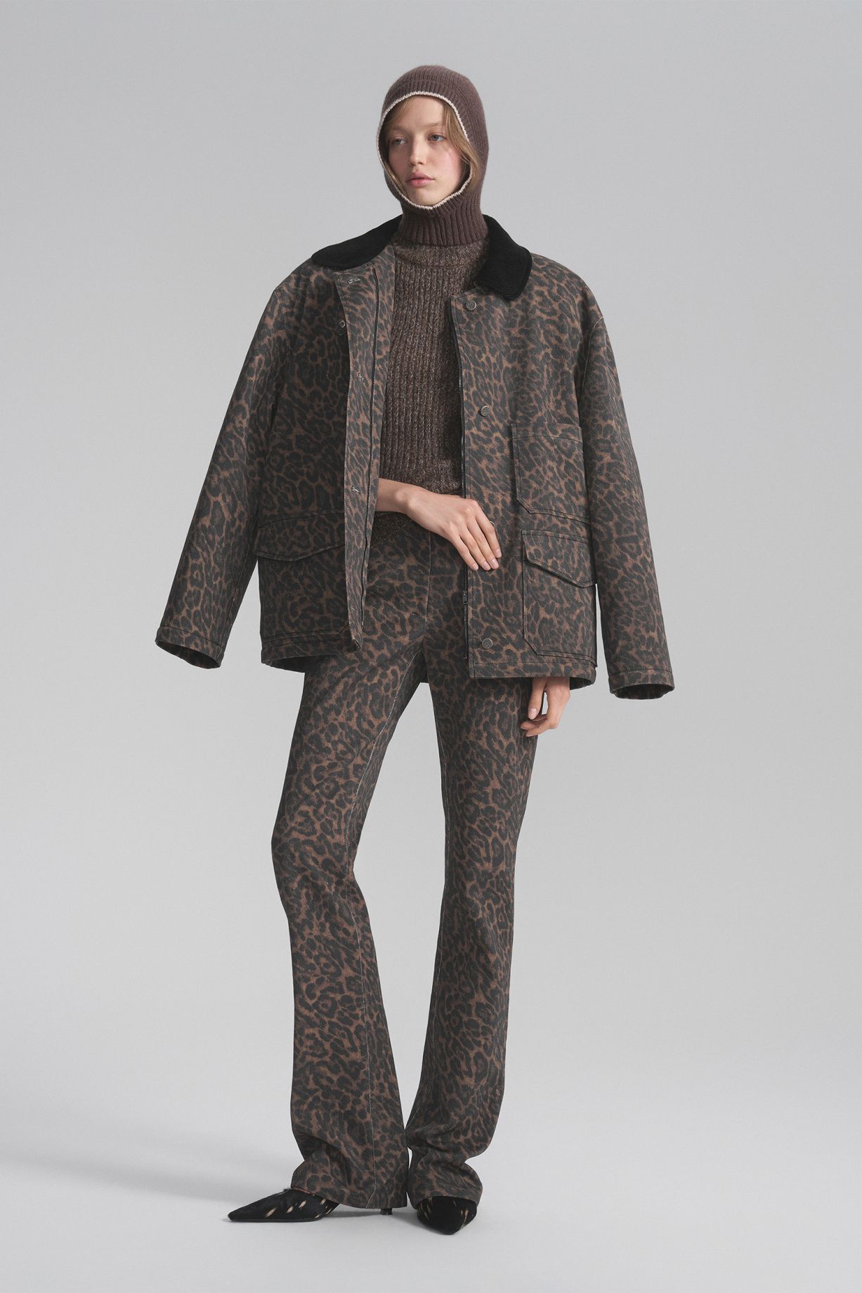 Casting jeans with leopard print - фото 2