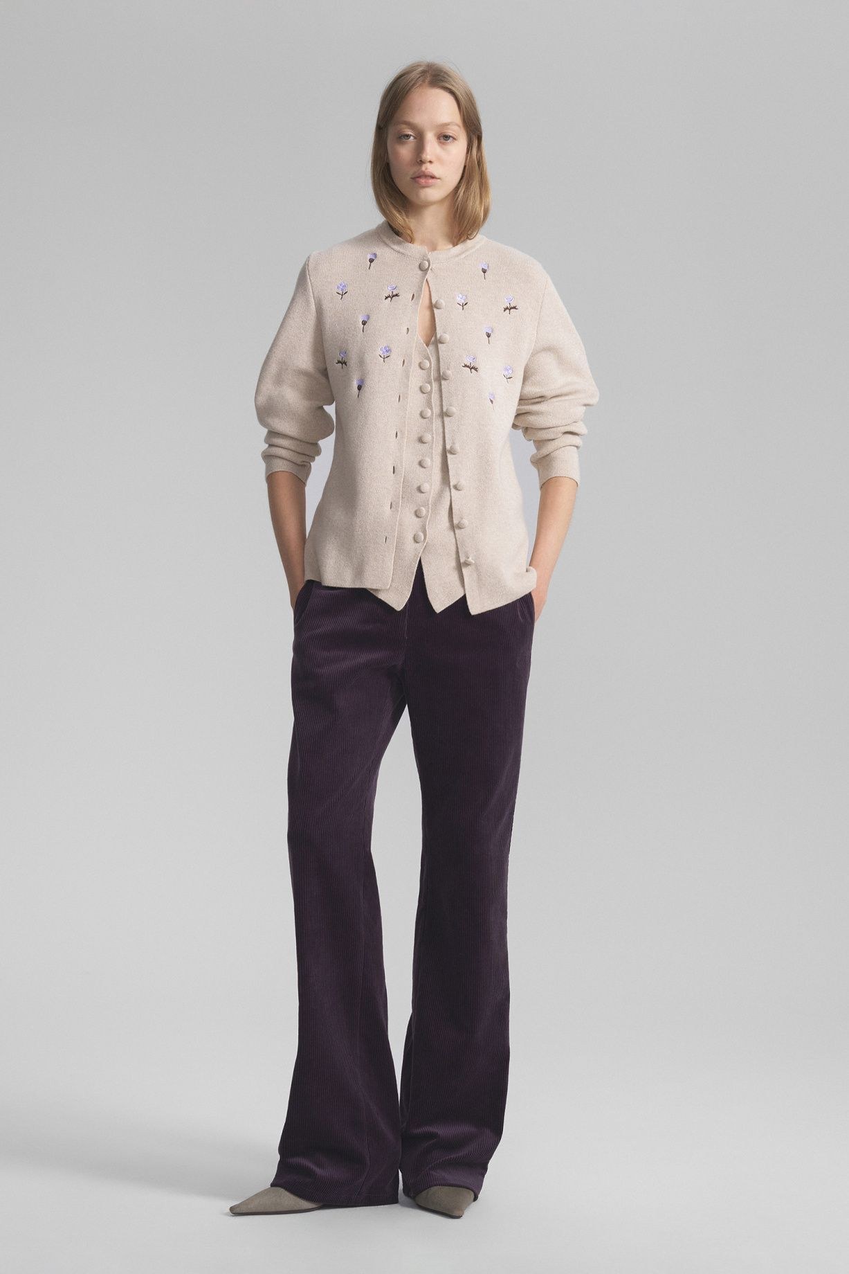 Cashmere and silk button-down cardigan with embroidery — Level44