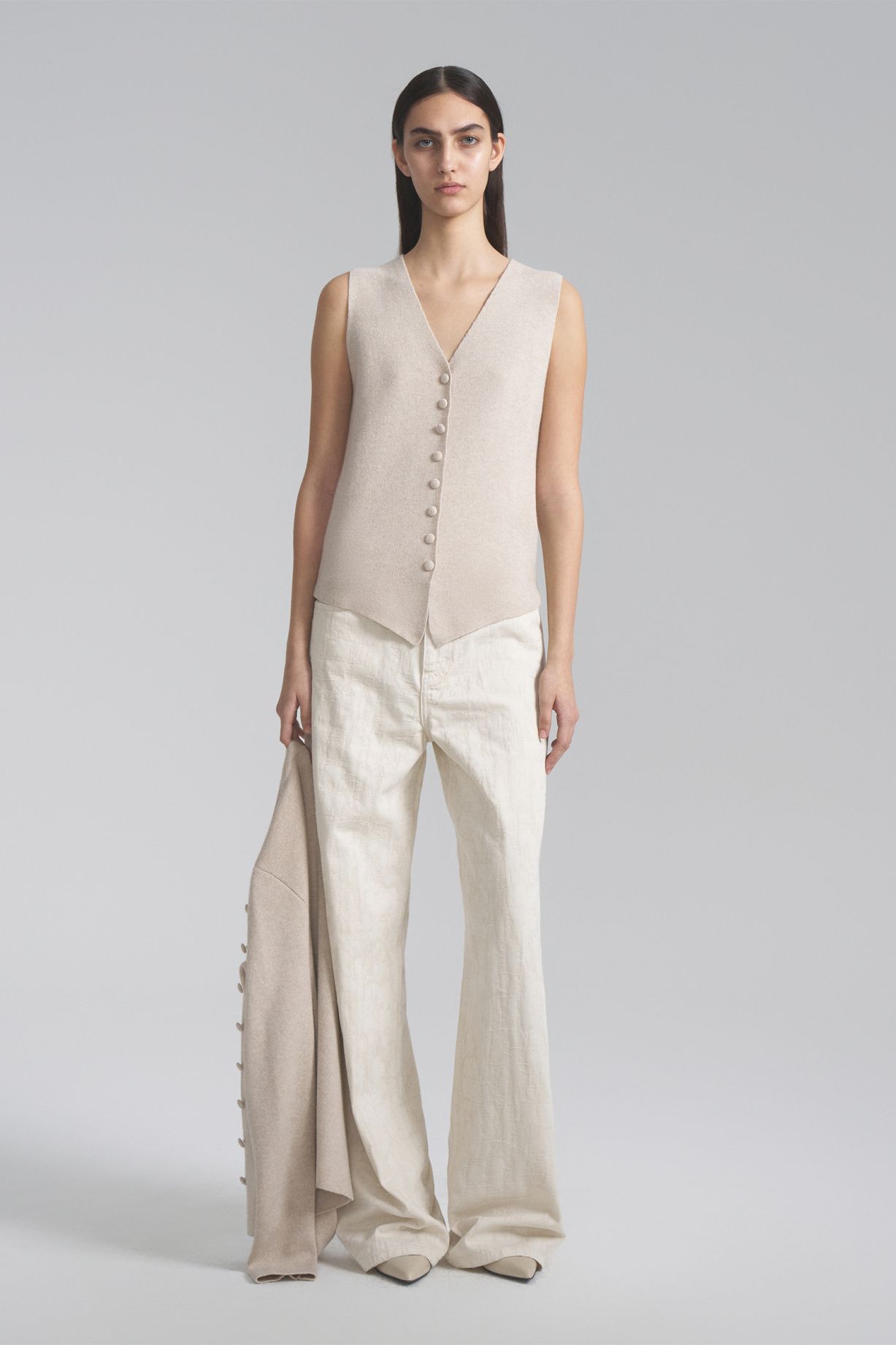 Cardigan with buttons made of cashmere and silk - фото 2