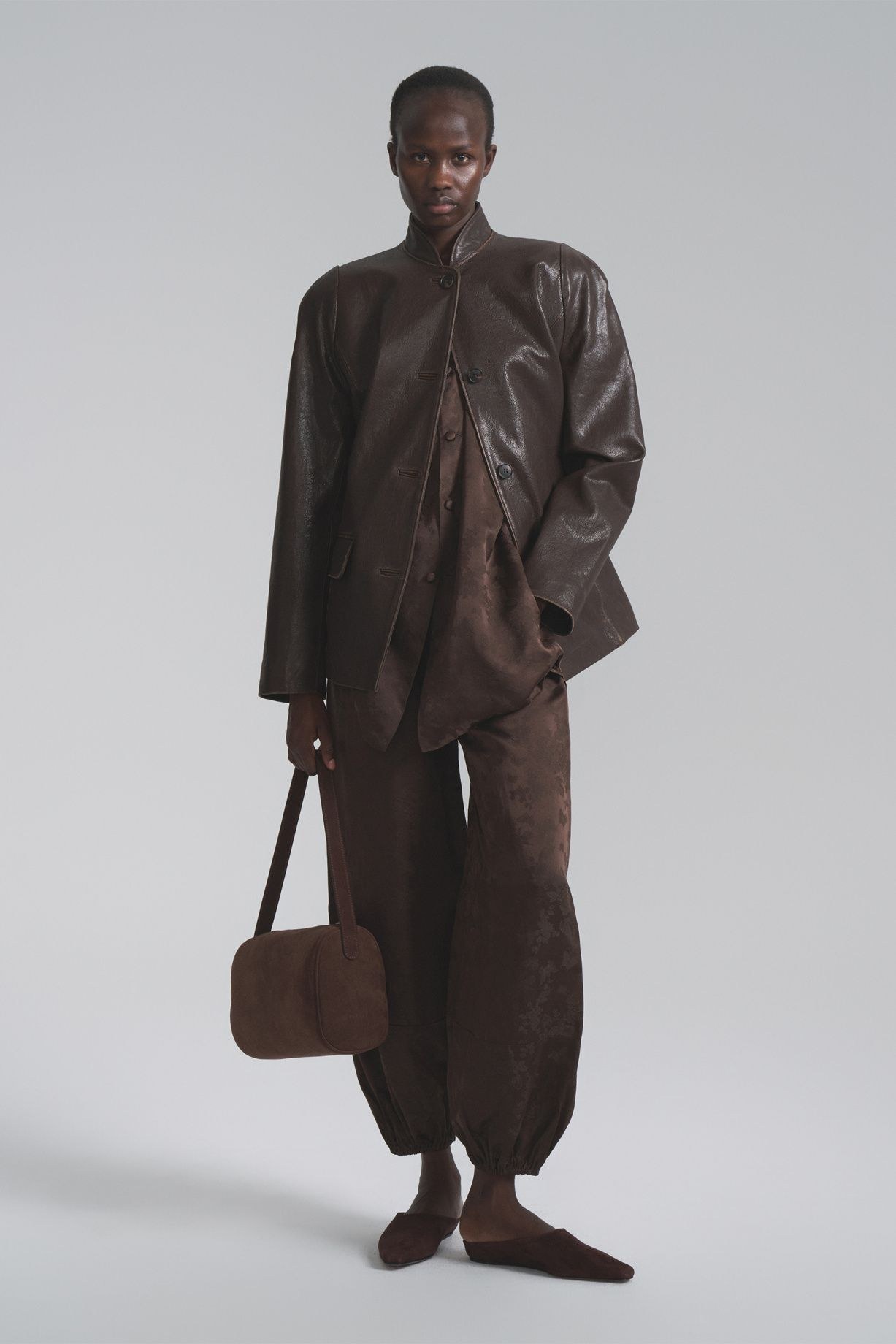 Fitted leather jacket with marble effect - фото 5
