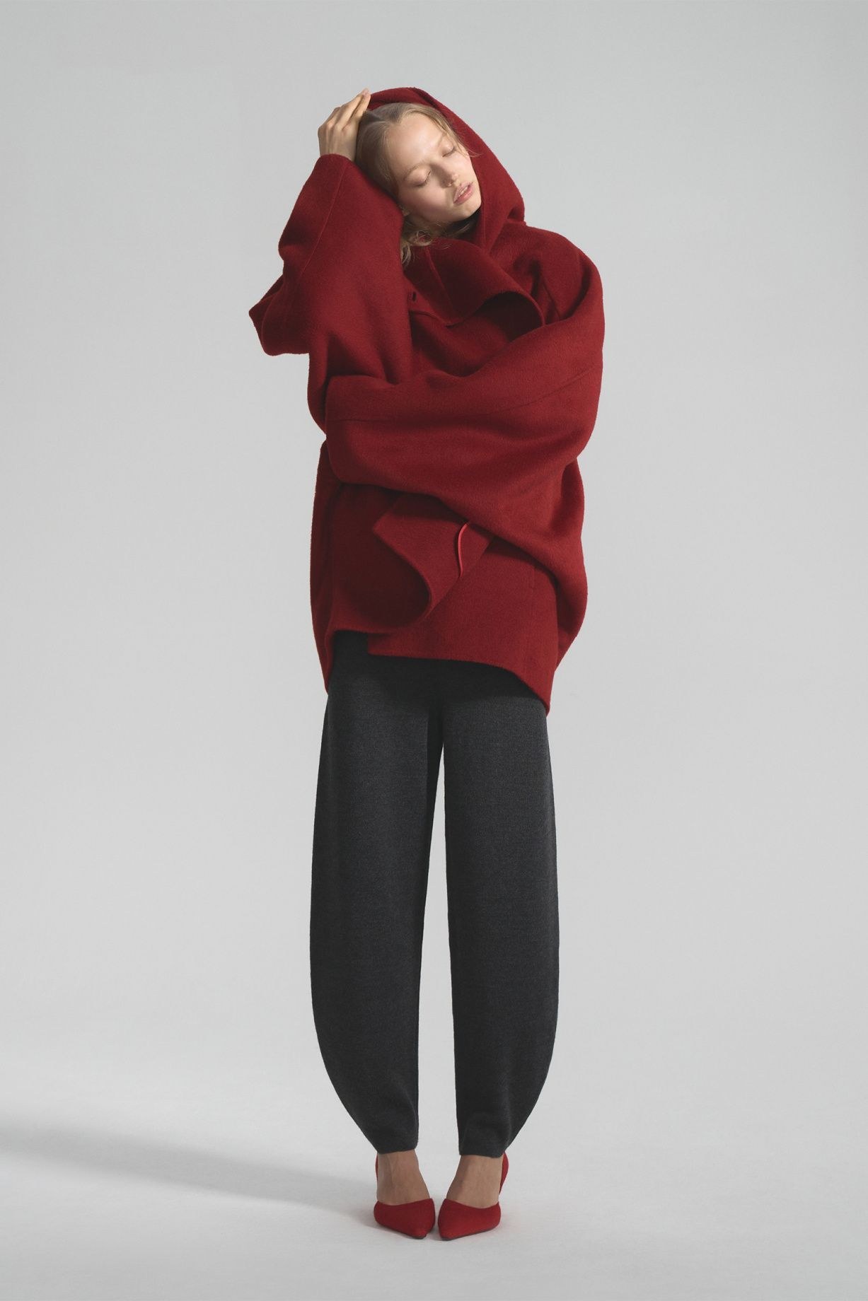 Introvert coat with packed seams made of cashmere and wool — Level44