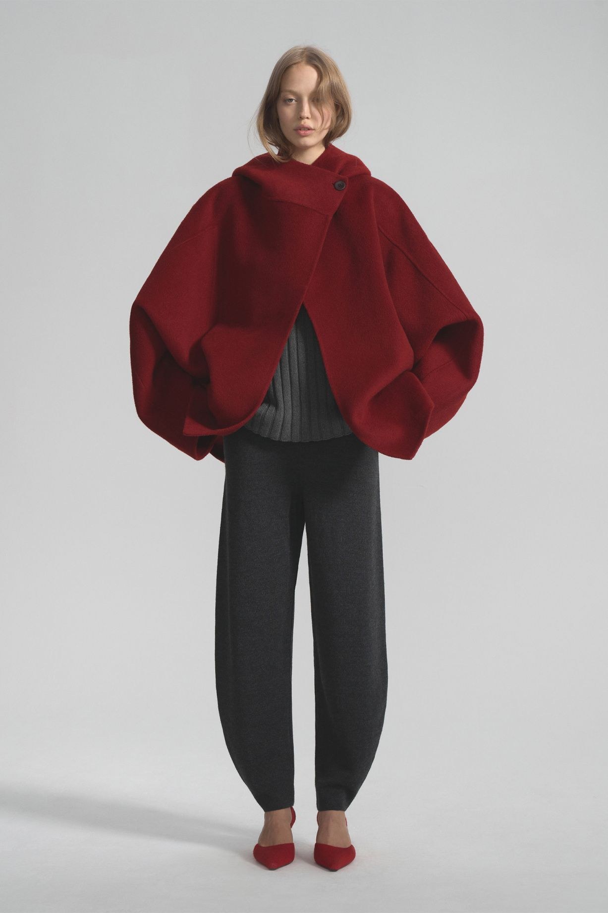 Introvert coat with packed seams made of cashmere and wool - фото 5