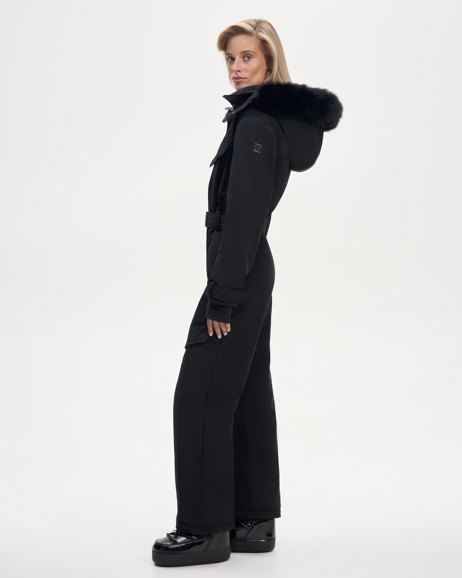 SALEКомбинезон AW.4 FREEDOM69 900₽48 930₽ - Fluidefit