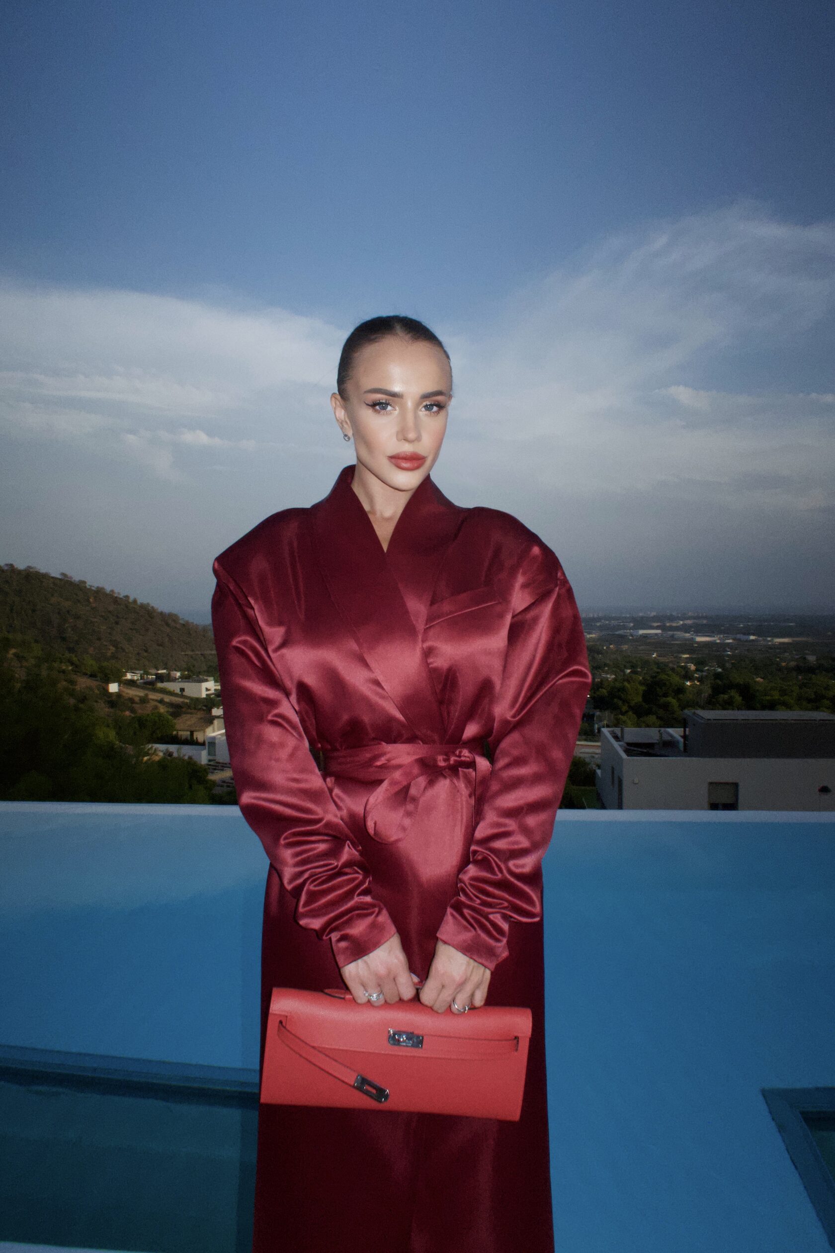 Gq dress long burgundy — Annavol