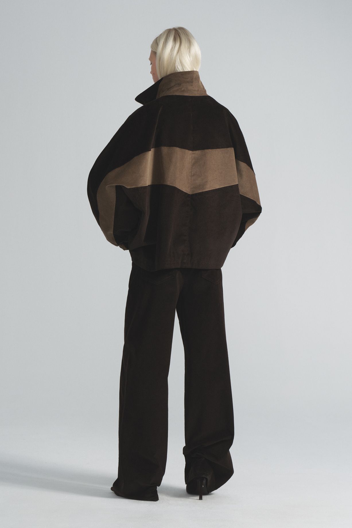 Velvet sheepskin coat - фото 5