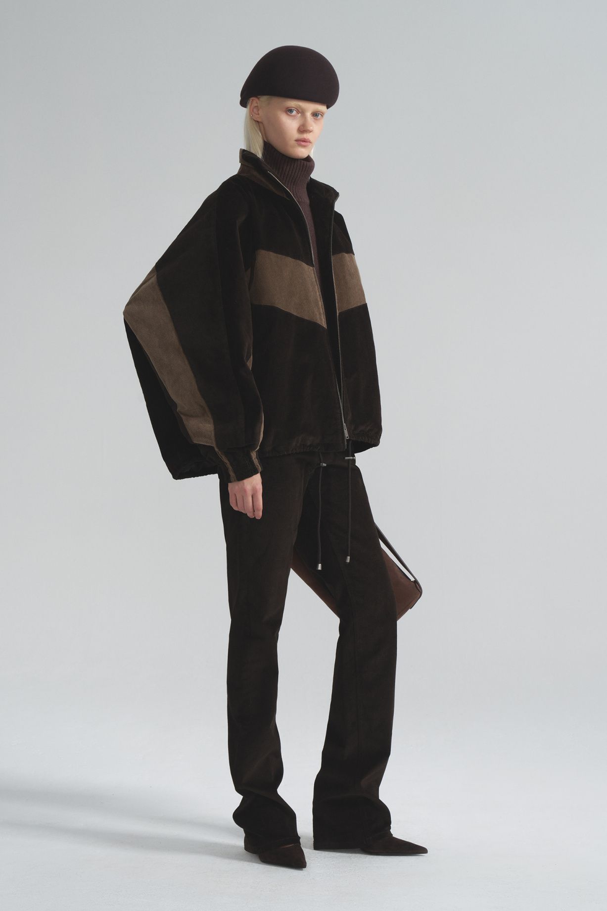 Velvet sheepskin coat - фото 6