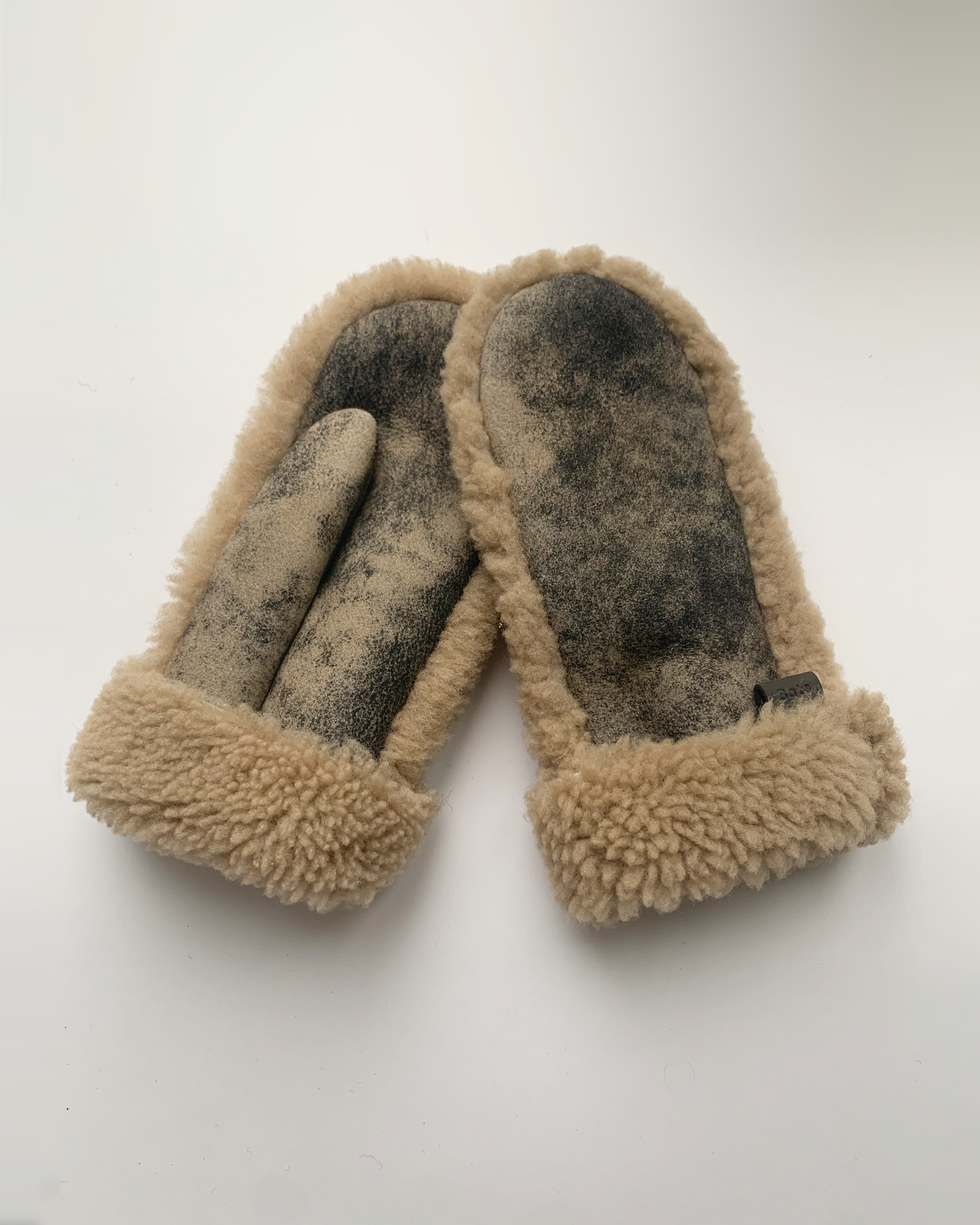 Shabby Mittens — Bats
