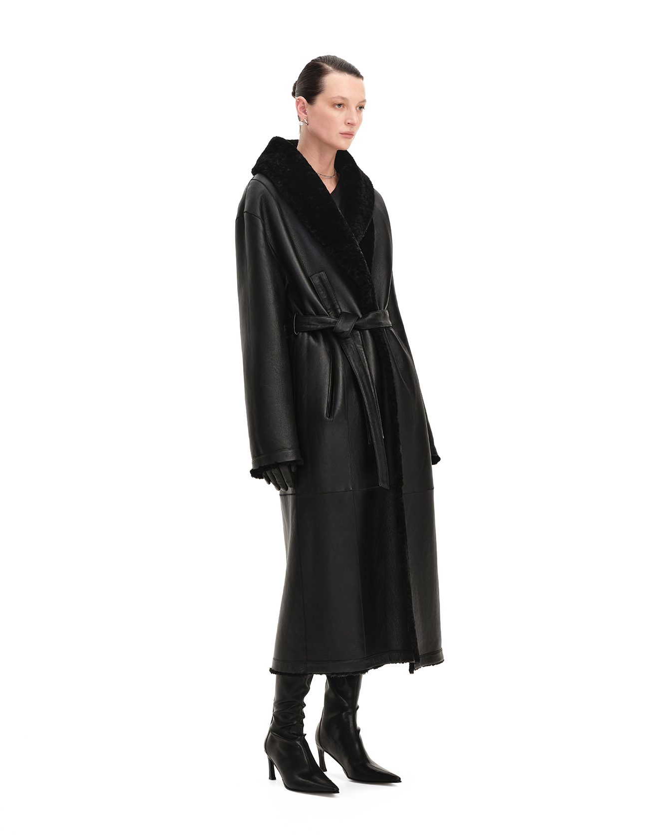 Teddy Shearling Coat in Black — Bats