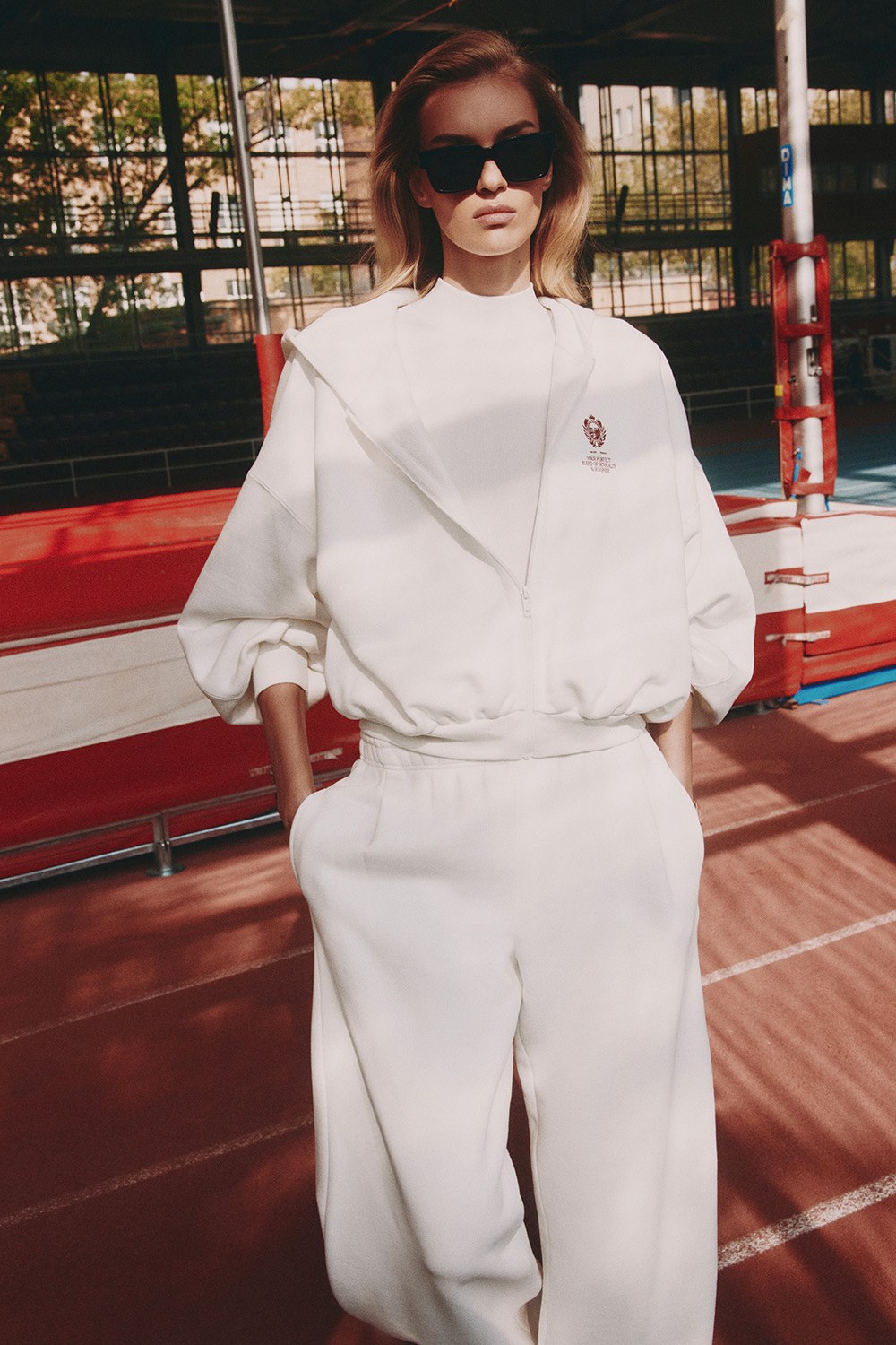 Толстовка на молнии с принтом ATHLEISURE Белый - фото 6