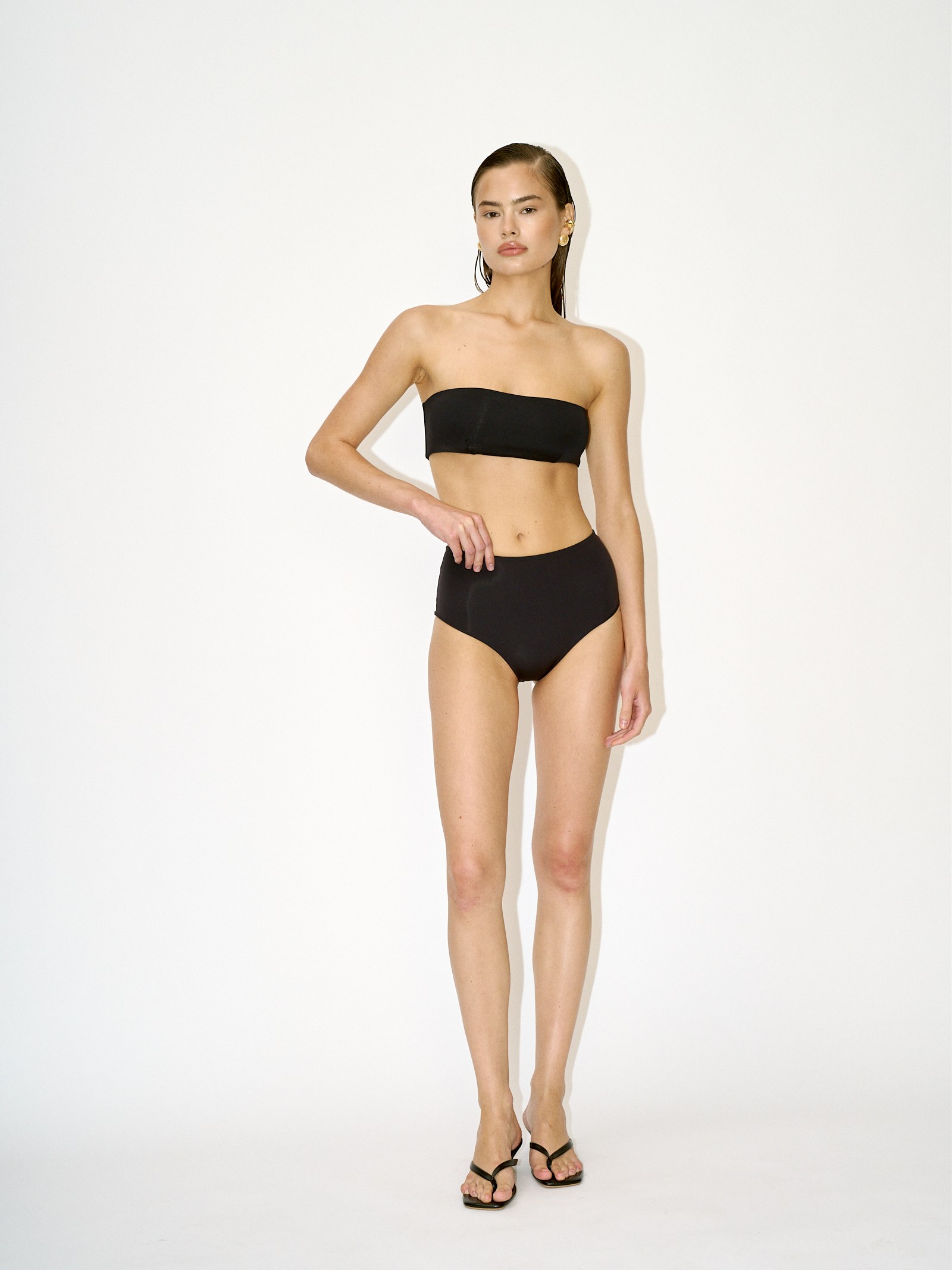 Топ essential black - фото 3